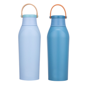 Bottiglia d'acqua regalo con aspirapolvere in metallo a polvere