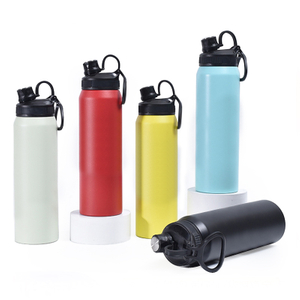 Bottiglia d'acqua sportiva da viaggio per esterni isolati in metallo